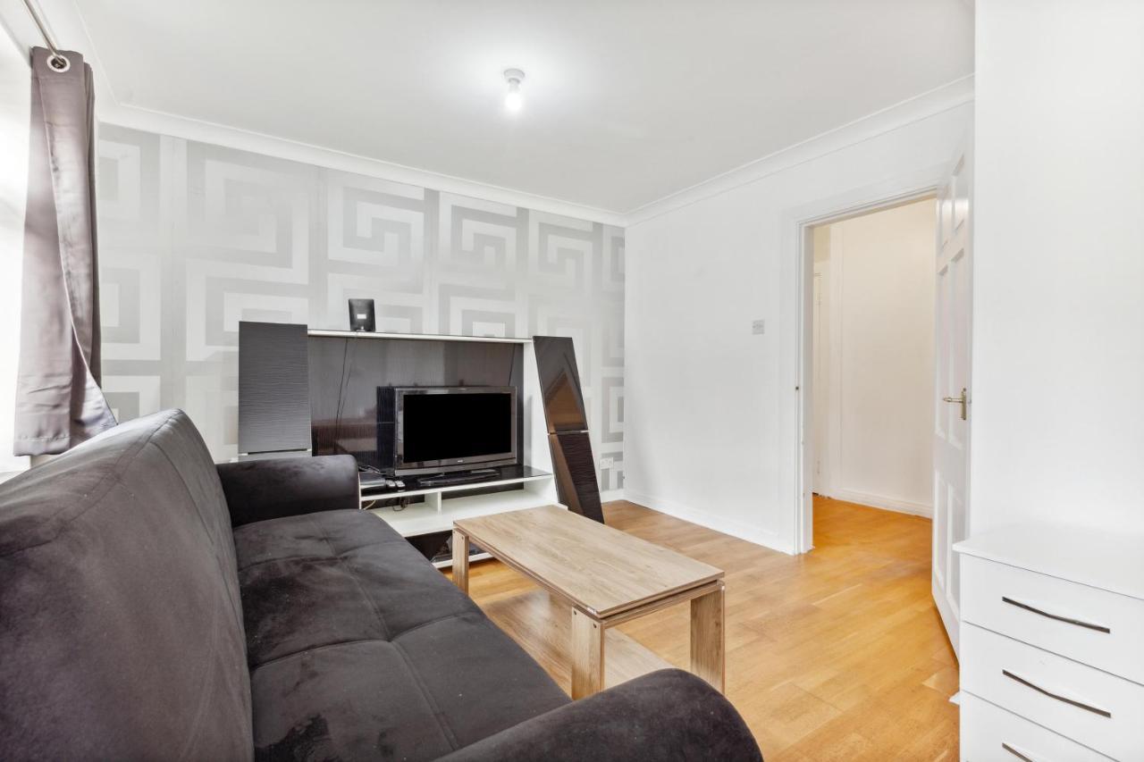 Cozy Stay Apartment Londra Dış mekan fotoğraf