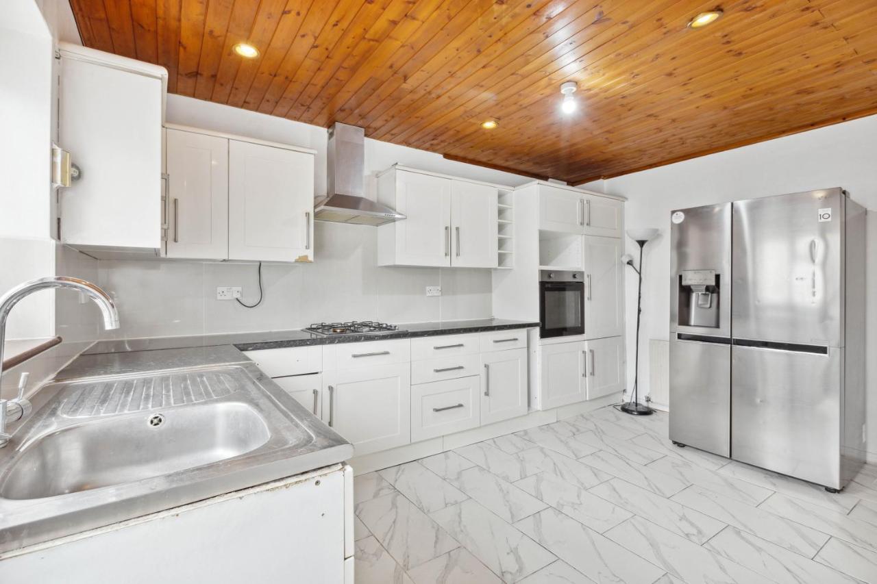 Cozy Stay Apartment Londra Dış mekan fotoğraf