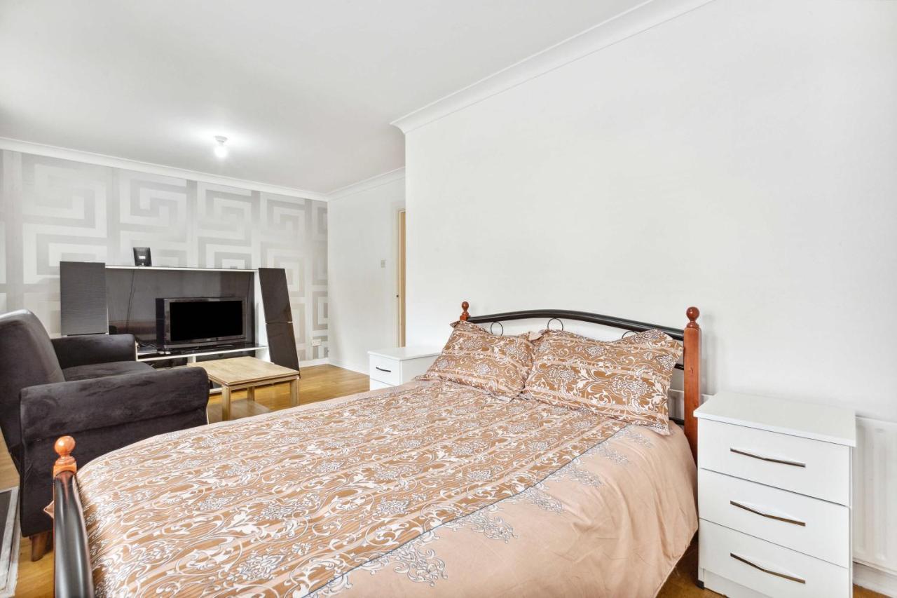 Cozy Stay Apartment Londra Dış mekan fotoğraf